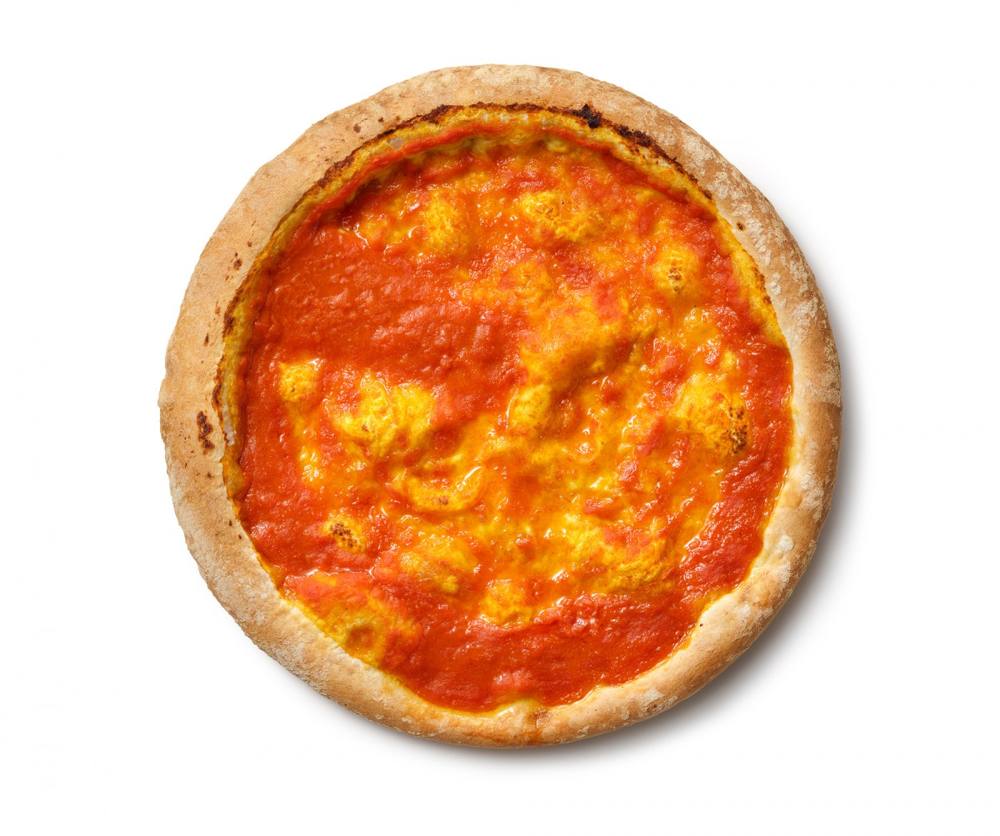 Base per pizza con pomodoro
